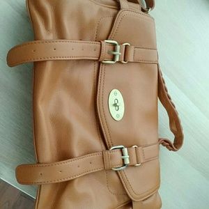 handbag，shoulder bag，crossbody bag